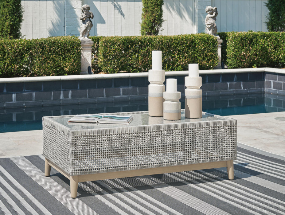 Seton Creek Outdoor Upholstery Set - De Avenue Furniture
