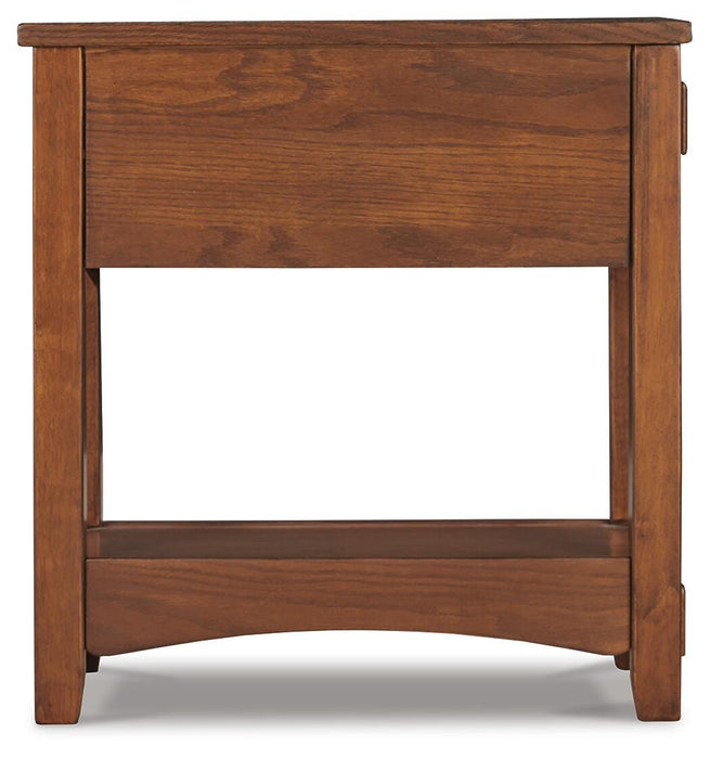 Breegin Chairside End Table - De Avenue Furniture