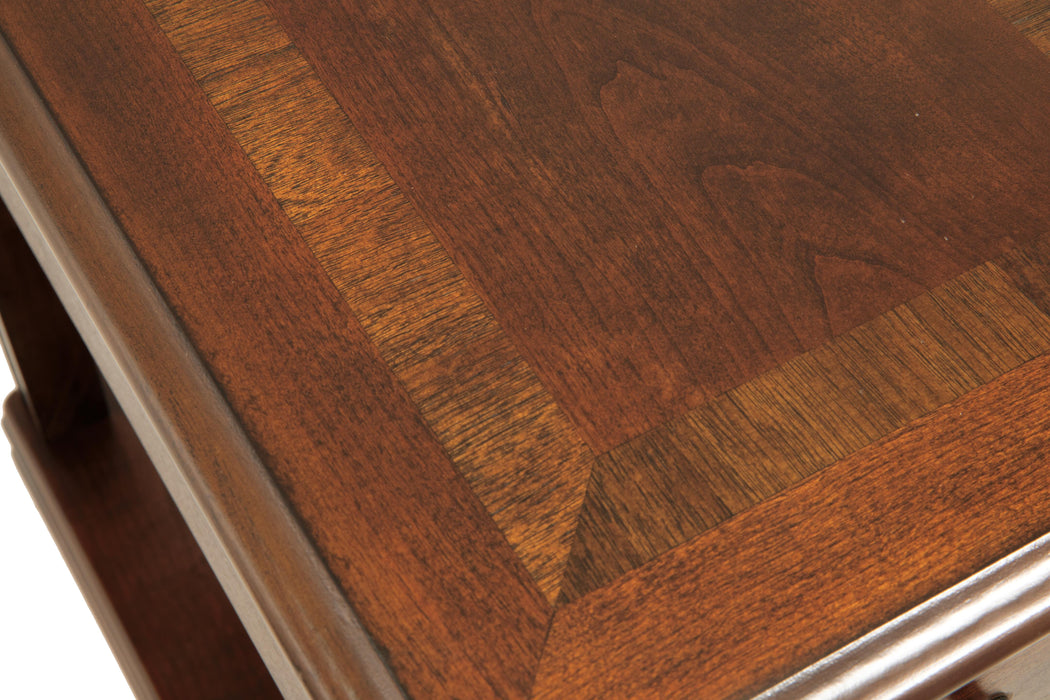 Breegin Chairside End Table - De Avenue Furniture
