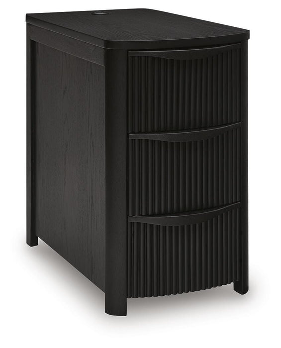 Camdill Chairside End Table - De Avenue Furniture