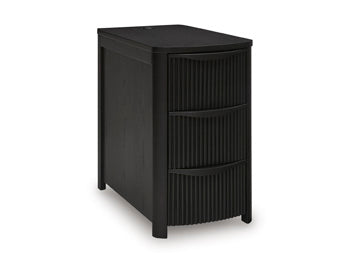 Camdill Chairside End Table - De Avenue Furniture