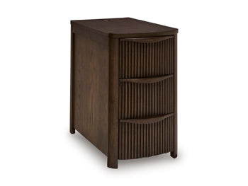 Camdill Chairside End Table - De Avenue Furniture