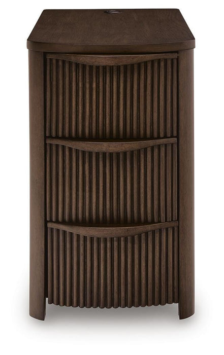 Camdill Chairside End Table - De Avenue Furniture