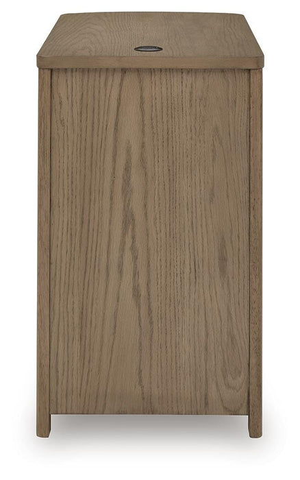 Camdill Chairside End Table - De Avenue Furniture