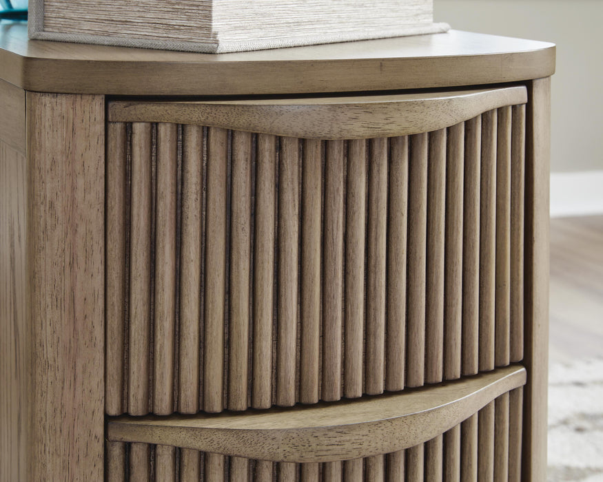 Camdill Chairside End Table - De Avenue Furniture