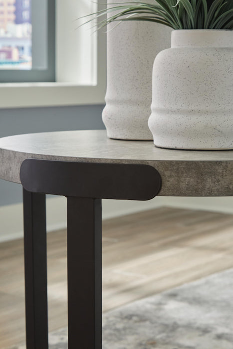 Darthurst Table (Set of 3) - De Avenue Furniture