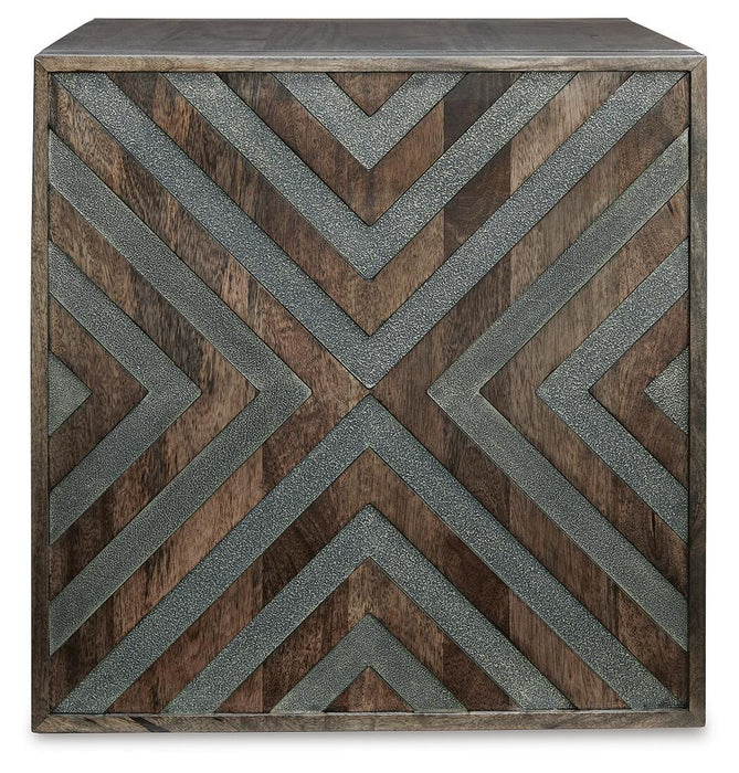 Dreggan End Table - De Avenue Furniture