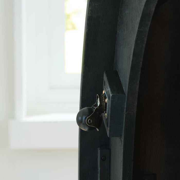 Grayman Coffee Table - De Avenue Furniture