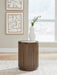 Hadonna End Table - De Avenue Furniture