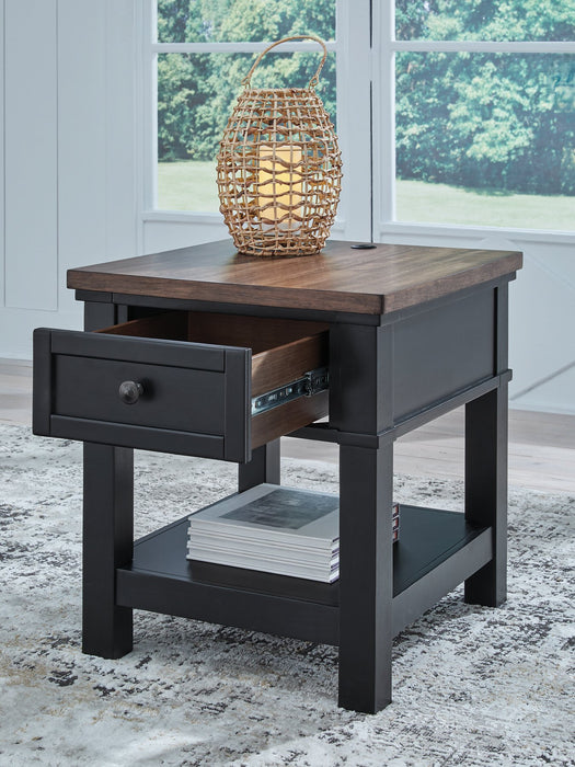 Wildenauer End Table - De Avenue Furniture