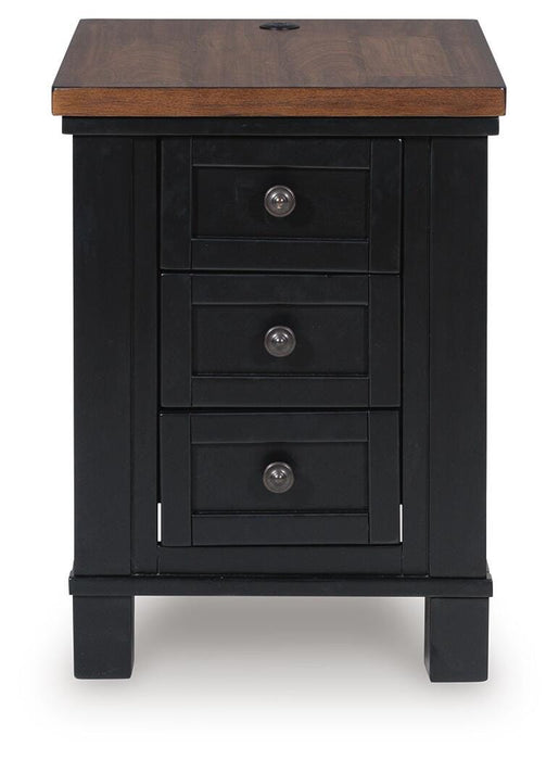 Wildenauer Chairside End Table - De Avenue Furniture