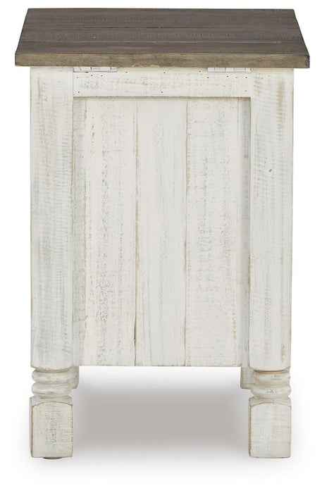 Havalance Chairside End Table - De Avenue Furniture