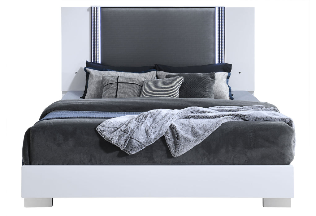 YLIME SMOOTH WHITE KING BED, DRESSER, MIRROR, NIGHTSTAND - De Avenue Furniture